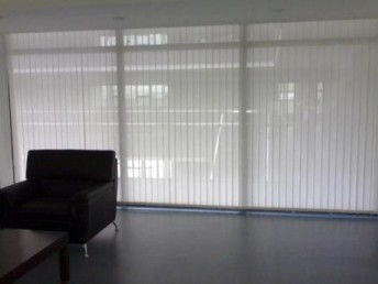 北京房山專業訂制窗簾、卷簾與陽光房天棚簾安裝——室內蜂巢簾制作一站式服務